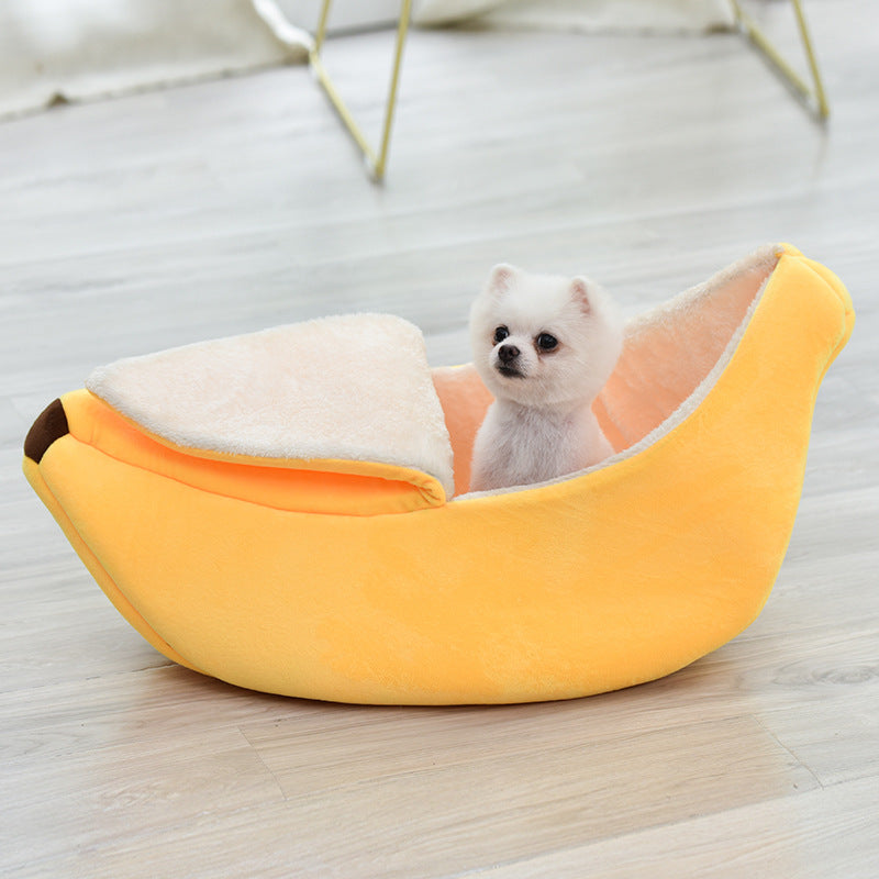 Banana-Shaped Plush Cat Bed – Soft Indoor Pet Nest for Cats