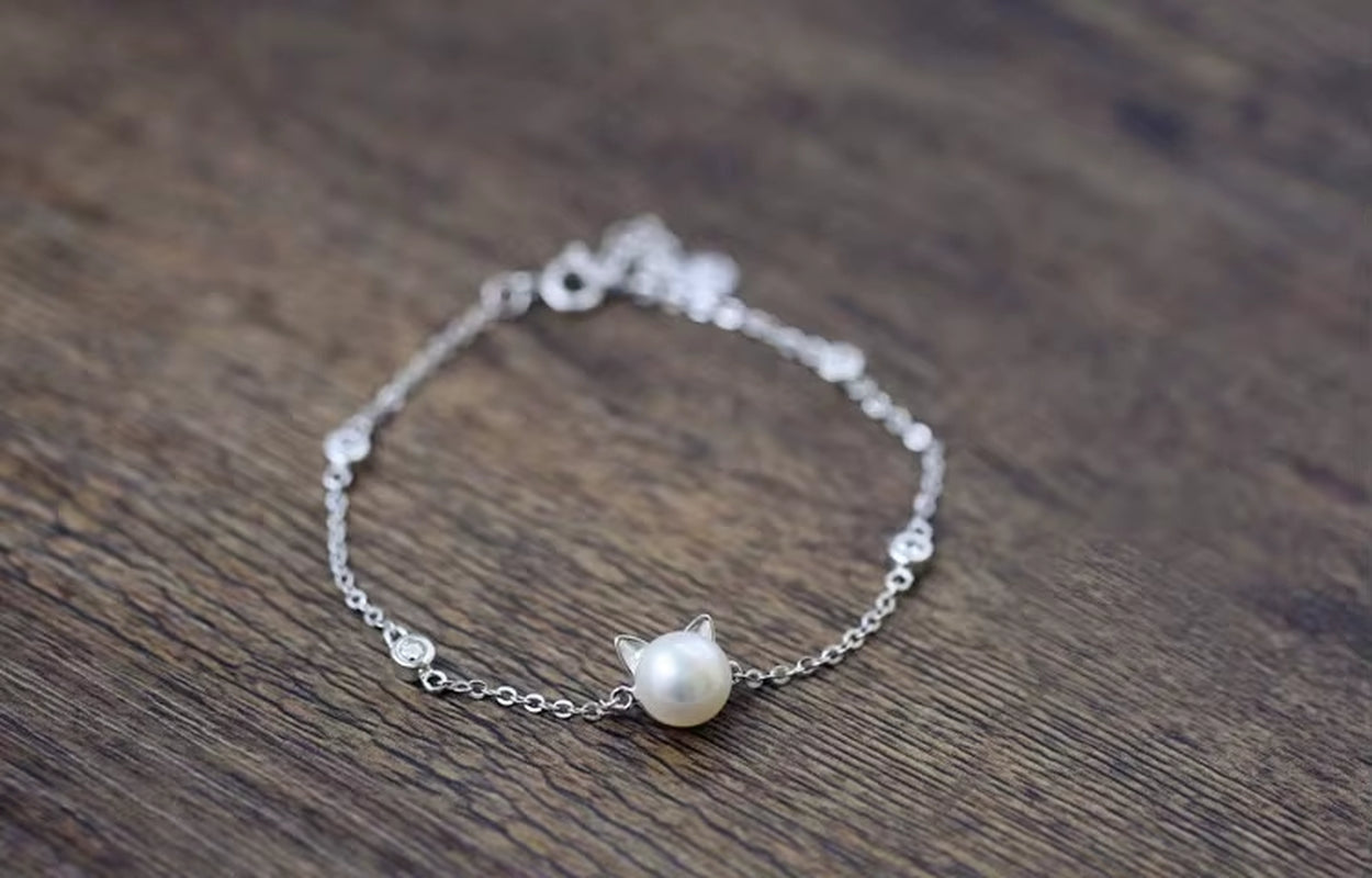 925 Sterling Silver Cat Bracelet with Freshwater Pearl | Elegant Gift for Cat Lovers