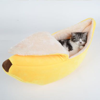 Banana-Shaped Plush Cat Bed – Soft Indoor Pet Nest for Cats