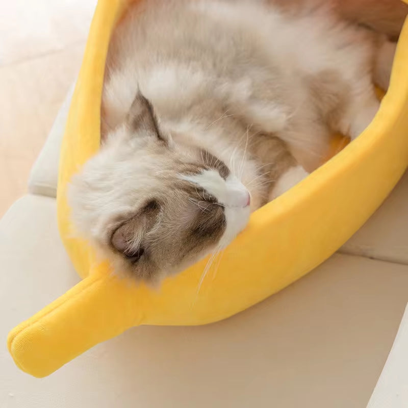 Cute Banana Cat Bed | Soft Warm Cat Cave Bed for Indoor Cats & Kittens