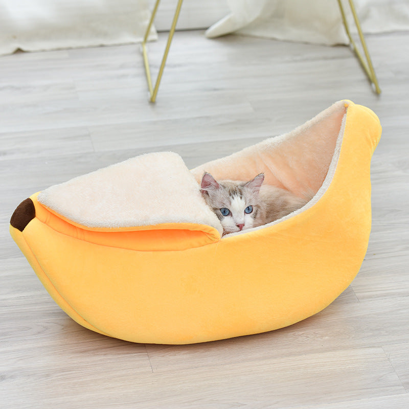 Banana-Shaped Plush Cat Bed – Soft Indoor Pet Nest for Cats