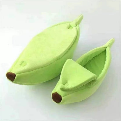 Cute Banana Cat Bed | Soft Warm Cat Cave Bed for Indoor Cats & Kittens
